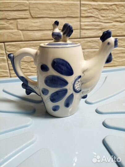 Чайник,сахарница,чашки гжель