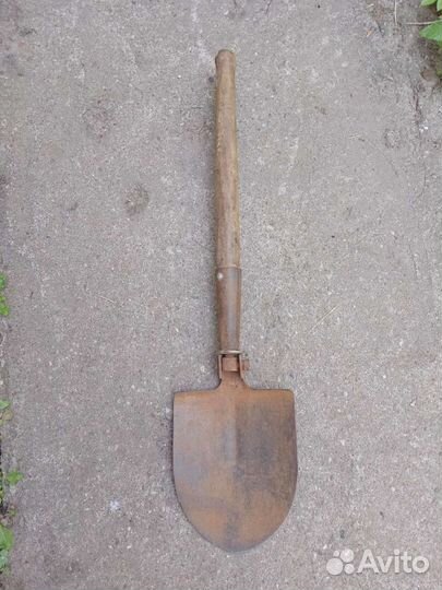 Малая складная саперная лопата СССР