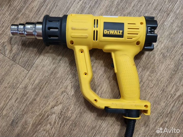 Строительный фен dewalt D26411