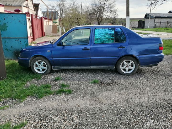 Volkswagen Vento 1.8 МТ, 1996, 159 305 км