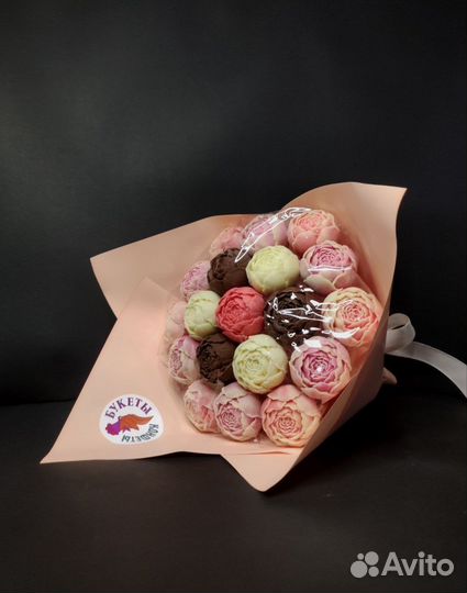 Букет - 19 Пионов из Бельгийского Шоколада