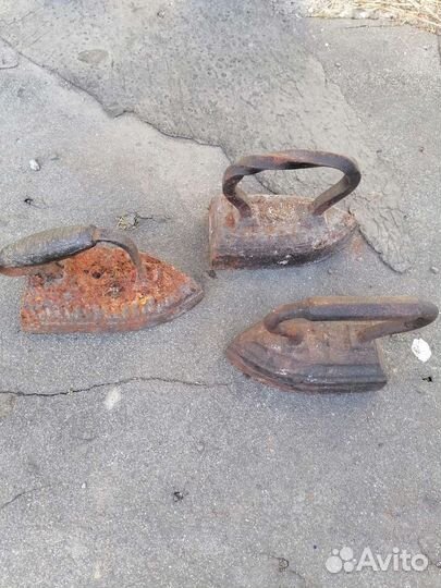 Чугунный утюг