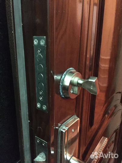 Установка, ремонт, замена вскрытие дверных замков