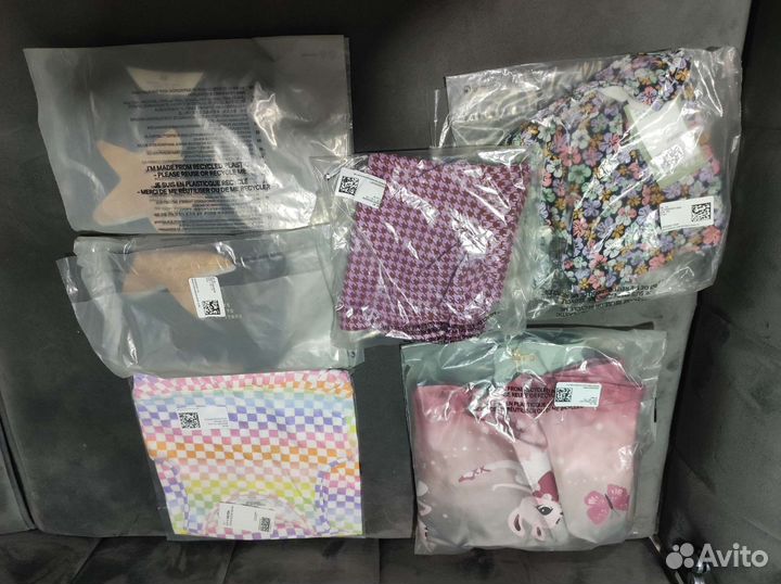 Zara H&M Massimo Oysho Calvin Klein Tommy Hilfiger