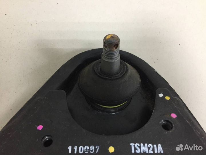 Б/У Рычаг передний верхний левый 4010A147 mitsu