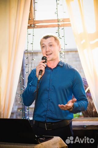 Музыкант Виталий Каретко