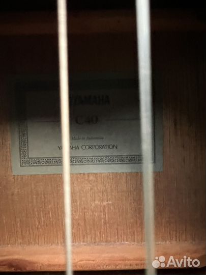 Классическая гитара yamaha c40