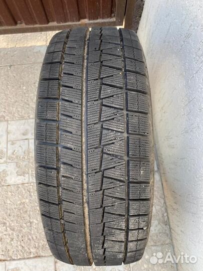 Bridgestone Blizzak Revo GZ 205/55 R16