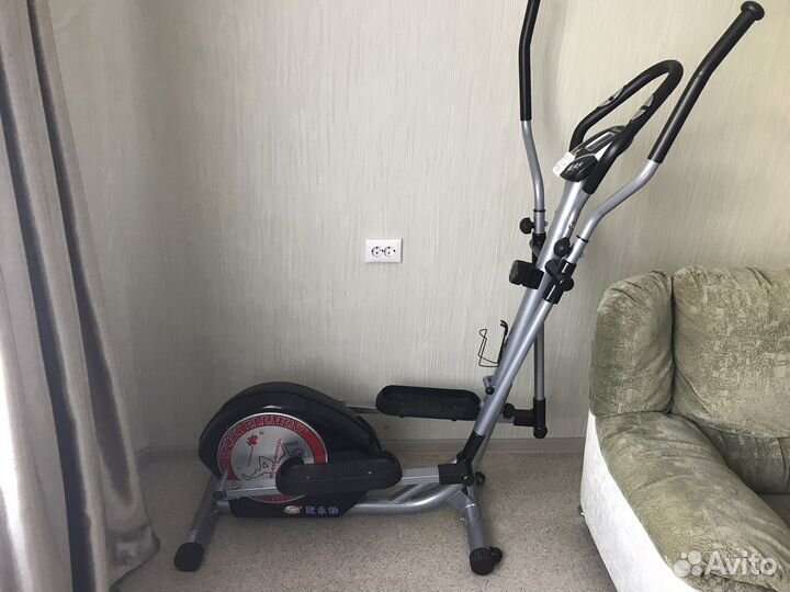 Эллиптический тренажер