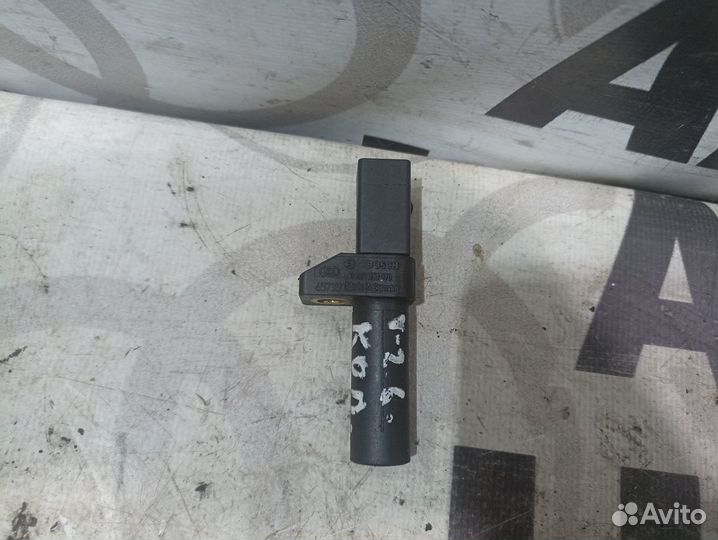 Датчик коленвала Mercedes W210