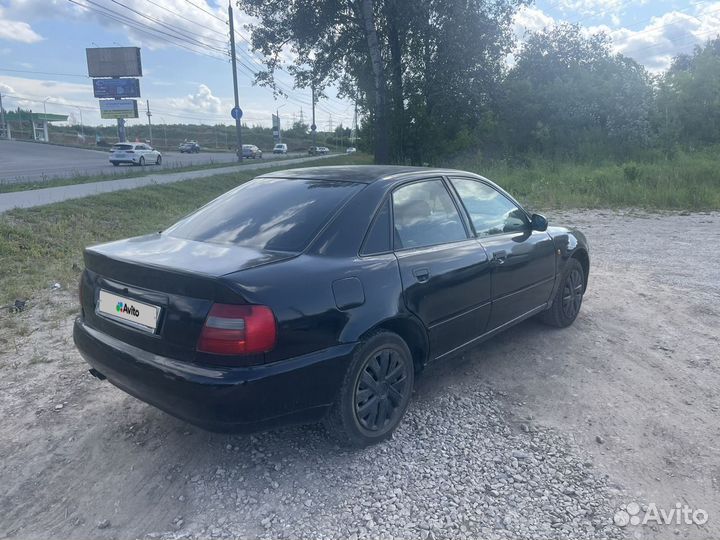 Audi A4 1.8 МТ, 1996, 295 000 км