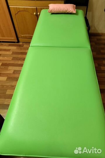 Кушетка для наращивания ресниц