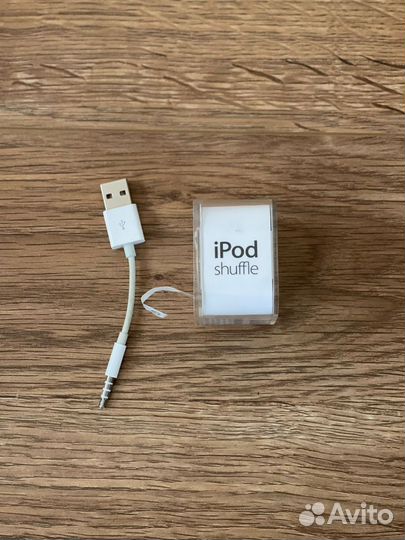 Плеер iPod shuffle 2GB б/у