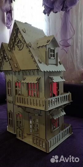 Кукольный домик деревянный