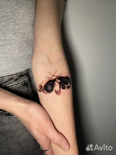 Тату-мастер