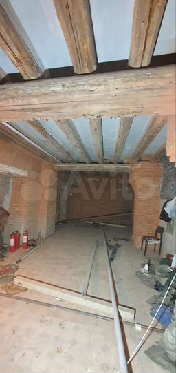 Здание, 350 м²