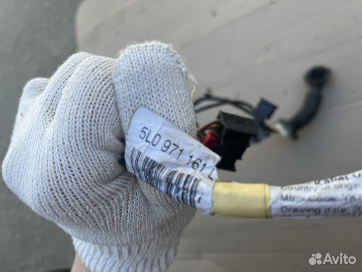 Жгут проводов двери Шкода Ети