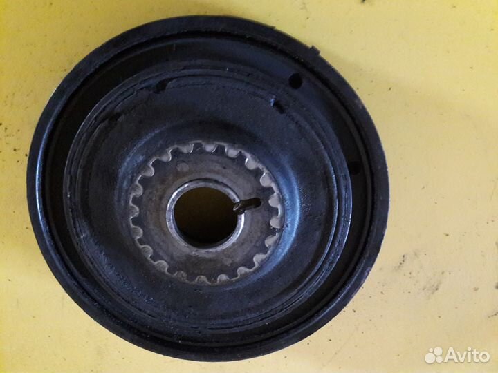 Шкив коленвала Рено Меган Сценик 2 3