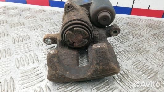 Суппорт тормозной задний правый volkswagen passat