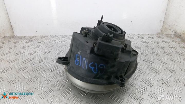 Фара левая Jeep Cherokee KJ 2002