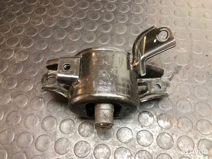 Подушка двигателя Hyundai Solaris 1 (RB)