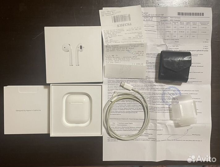 Airpods 2 with charging case