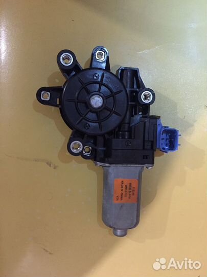 Мотор стеклоподъемника nissan patrol\807301LA0A