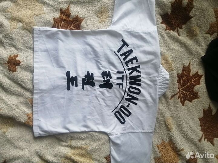 Форма для тхэквондо 110