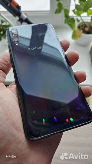 Samsung Galaxy A70, 6/128 ГБ