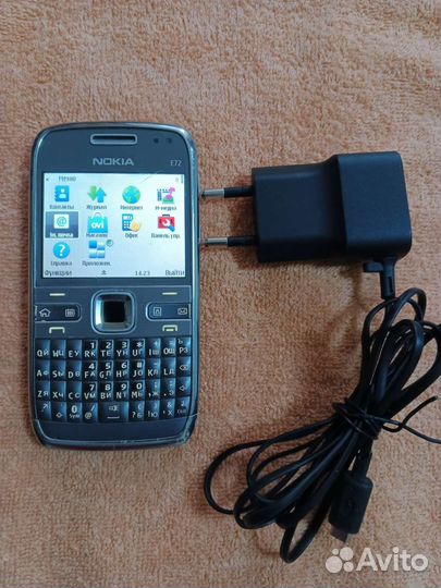 Телефон Nokia E 72