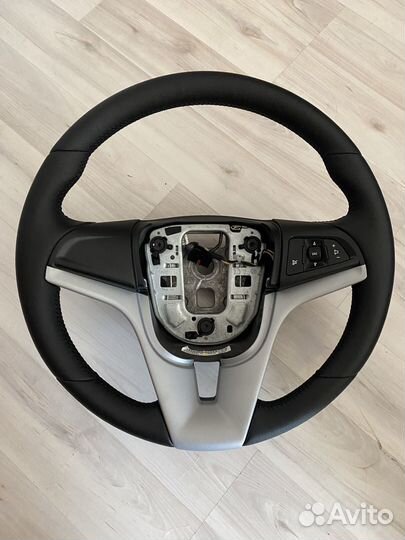 Руль оригинал круз