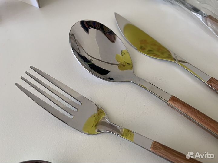 Набор столовых приборов