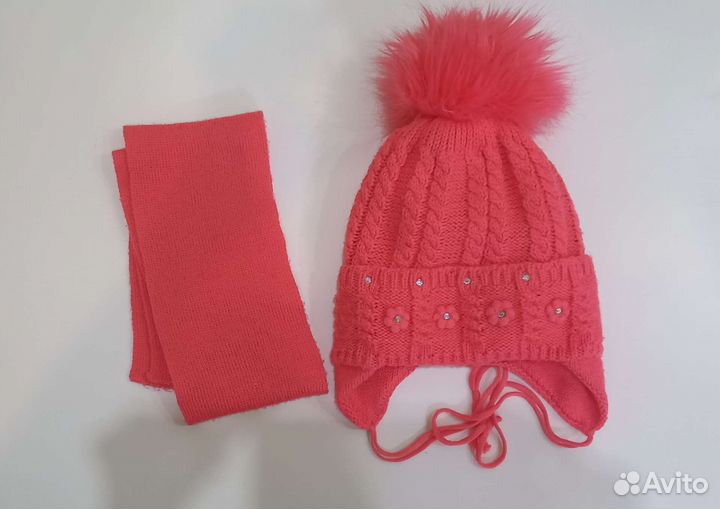 Зимняя шапка и шарф для девочки