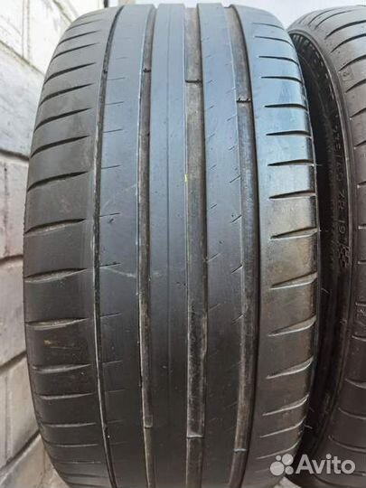 Michelin Pilot Sport 4 S 235/40 R19 96Y