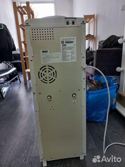 Кулер для воды VAtten