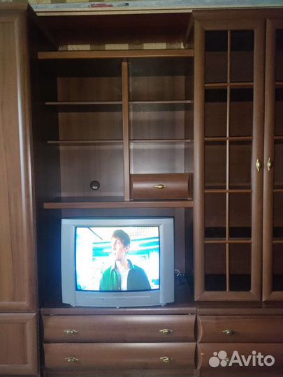 Стенка в гостиную со шкафом