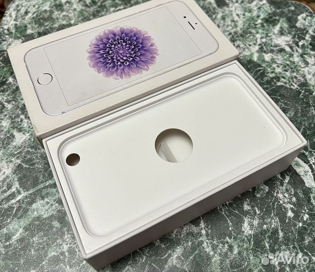 Оригинальная коробка iPhone 6