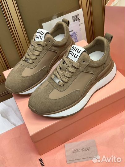 Кроссовки женские весна осень