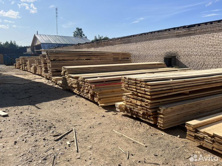 Доска обрезная естественной влажности и сухая, бру