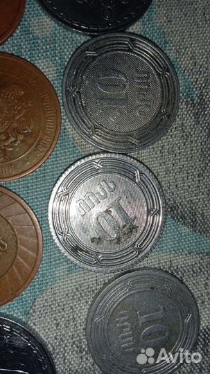 Продаю 2тыс.827тенге