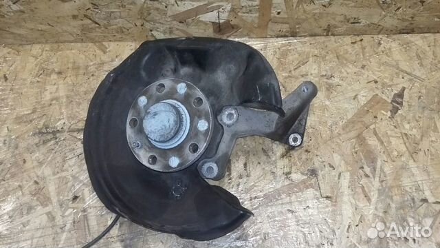 Кулак поворотный задний лев. VW Пассат В6