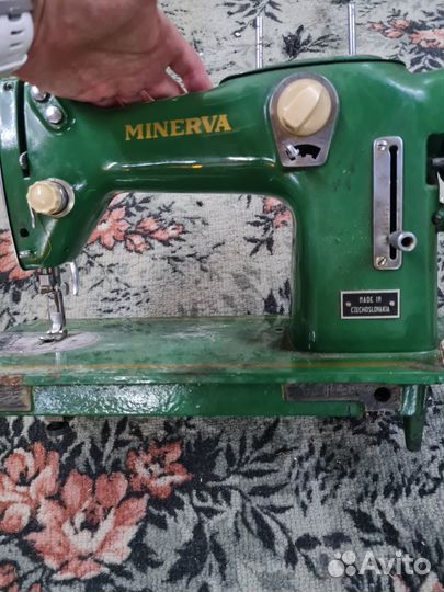 Швейна машина Minerva 233