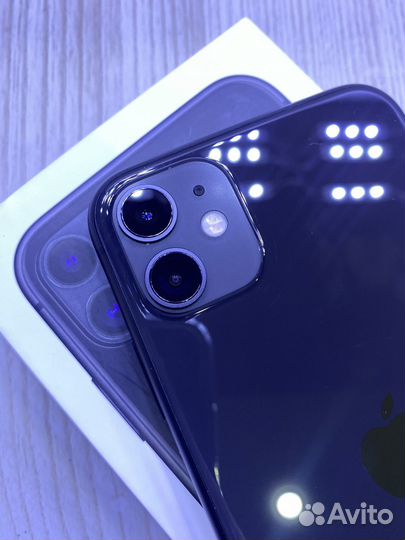 iPhone 11, 64 ГБ