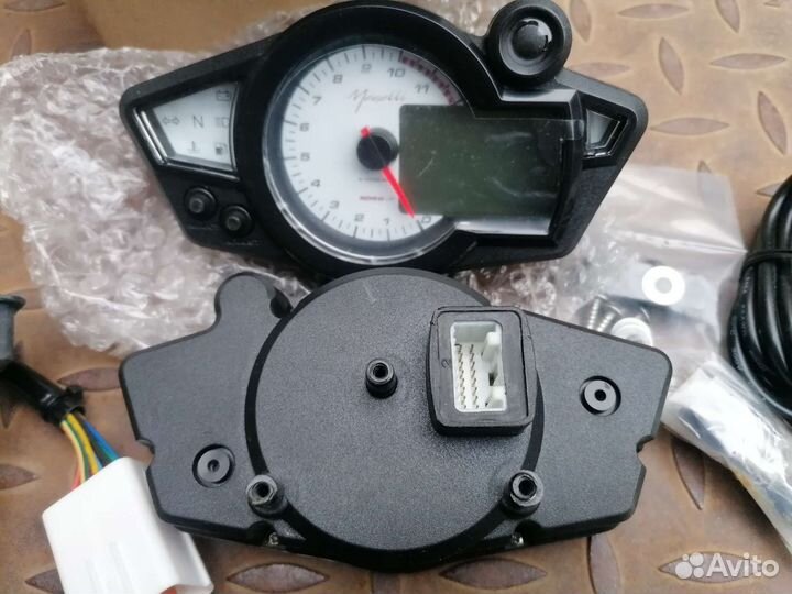 Приборная панель Megelli Koso