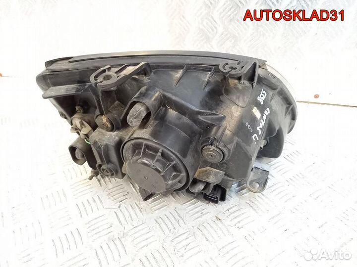 Фара левая Kia Carens 2002-2006 0K2JA51040