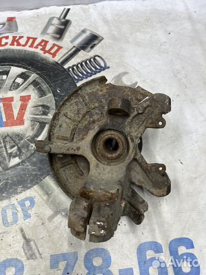 Поворотный кулак skoda fabia 2