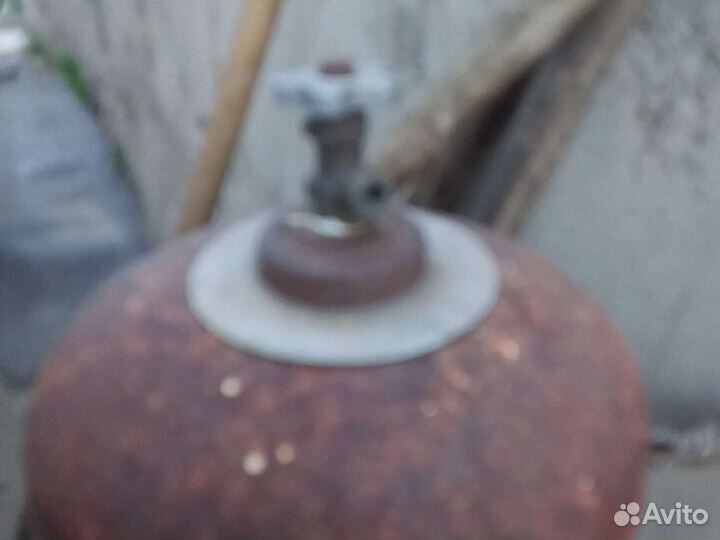 Продам б/у баллон с газом