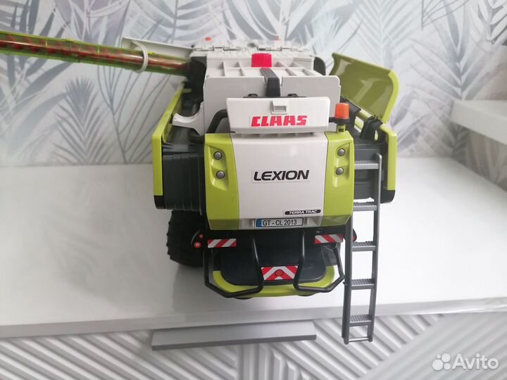 Комбайн claas lexion 780 игрушечный