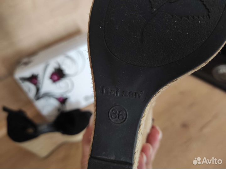 Босоножки женские 36 размер