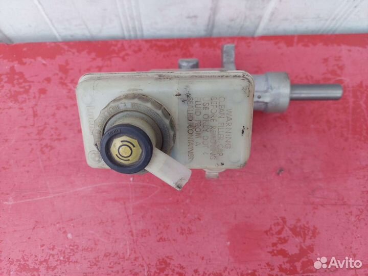 Главный тормозной цилиндр BMW E38